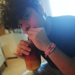 Meet your Posher, Cesar